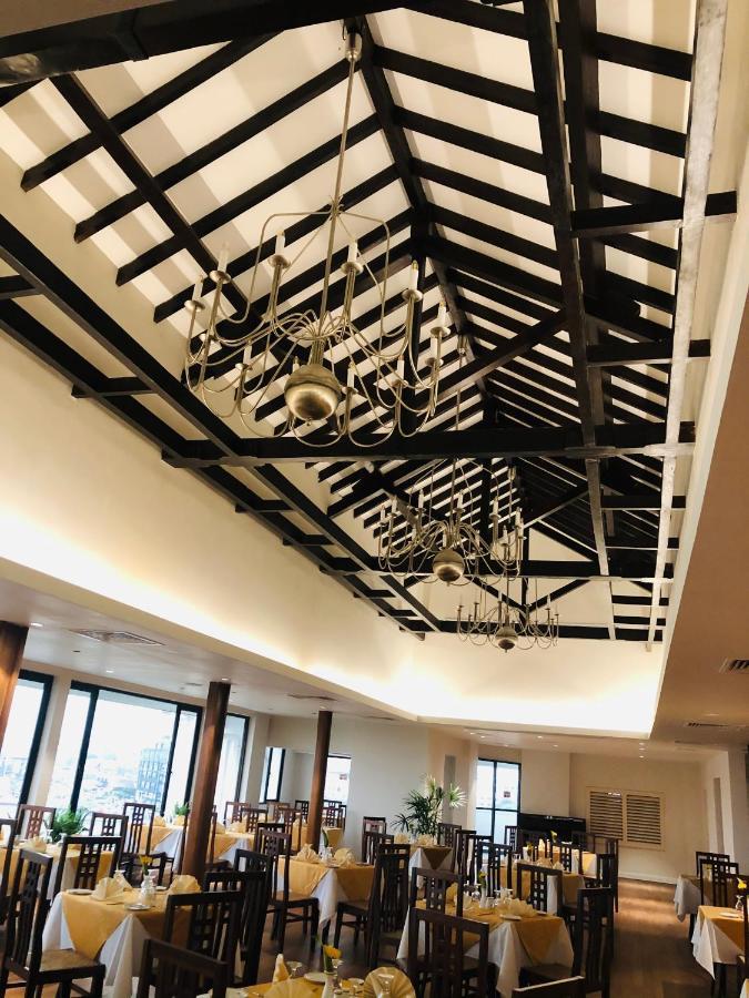 Grand Oriental Hotel 4*