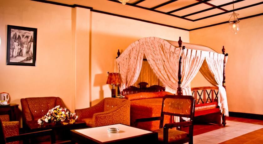 Grand Oriental Hotel 4*