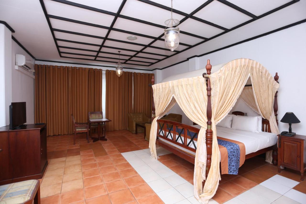 Hotel Grand Oriental Colombo